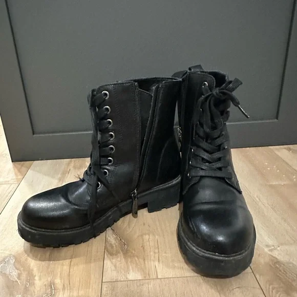 Combat boots size 6 - Picture 3 of 3